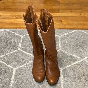 Size 8 brown riding boots